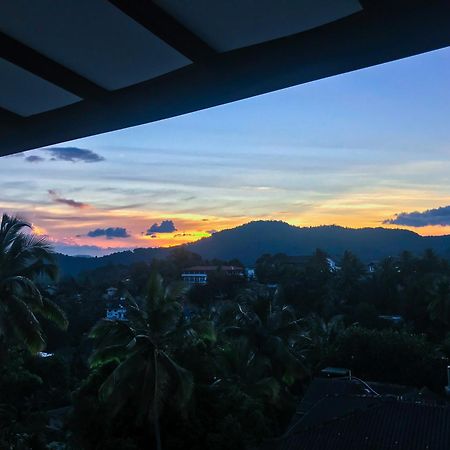Saru Holiday Apartment - Upto 6 Guests Kandy Kültér fotó