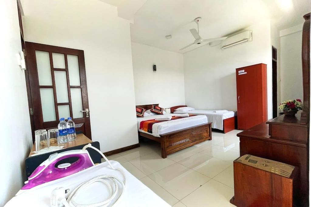 Saru Holiday Apartment - Upto 6 Guests Kandy Kültér fotó