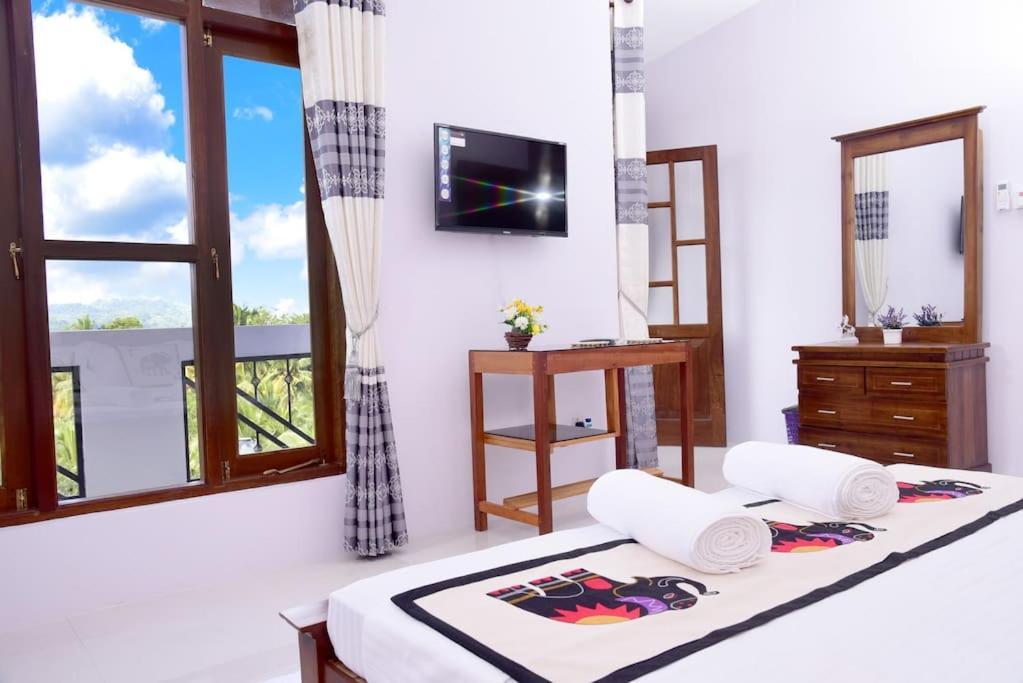 Saru Holiday Apartment - Upto 6 Guests Kandy Kültér fotó